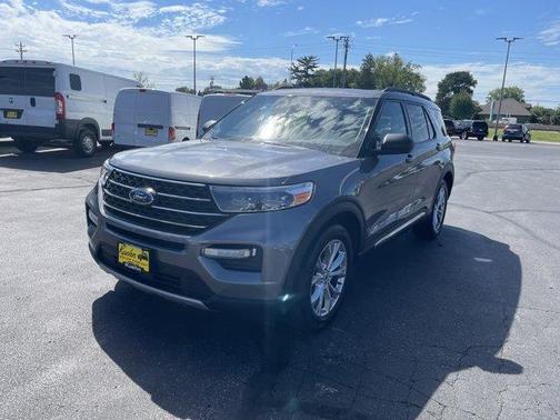 Carbonized Gray Metallic 2021 Ford Explorer XLT