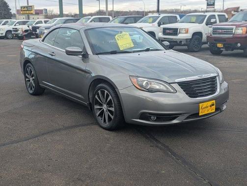 2013 Chrysler 200 S