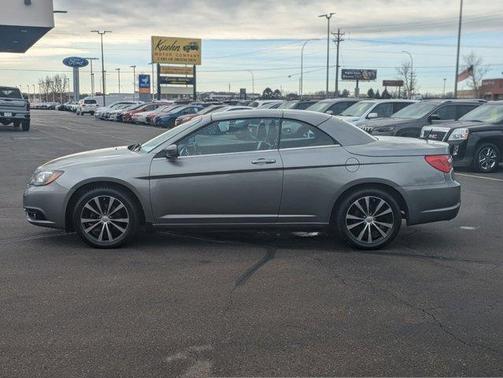 2013 Chrysler 200 S
