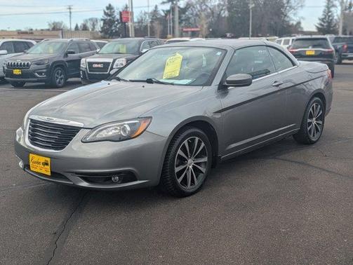 2013 Chrysler 200 S