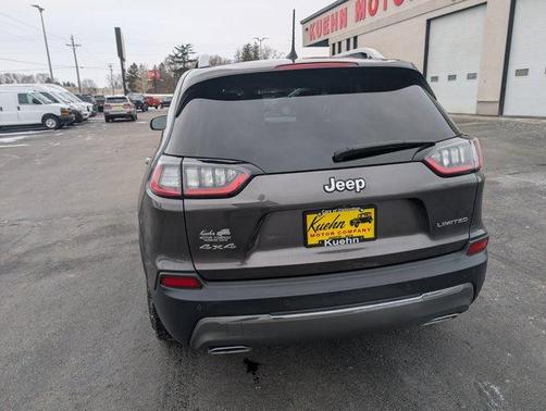 Granite Crystal Clearcoat Metallic 2019 Jeep Cherokee Limited