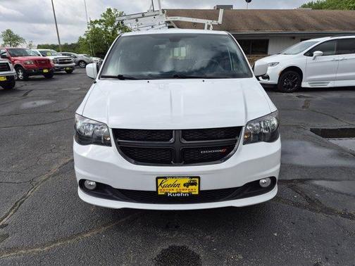 White Knuckle Clearcoat 2019 Dodge Grand Caravan SE