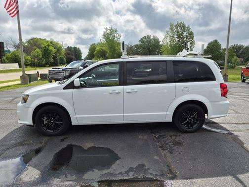 White Knuckle Clearcoat 2019 Dodge Grand Caravan SE