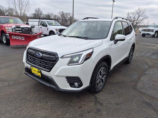 2022 Subaru Forester Premium