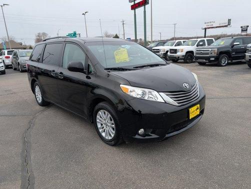 2011 Toyota Sienna XLE