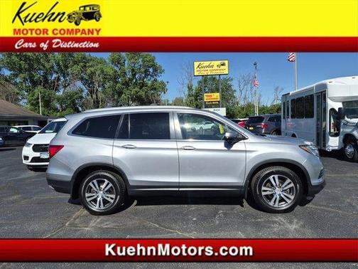 Lunar Silver Metallic 2017 Honda Pilot EX-L