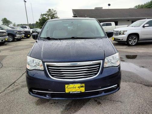 2012 Chrysler Town & Country Touring