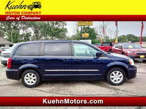 2012 Chrysler Town & Country Touring