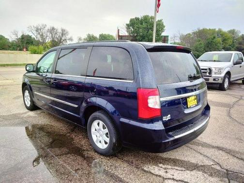 2012 Chrysler Town & Country Touring