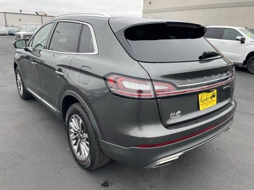 2019 Lincoln Nautilus Select