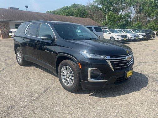 2022 Chevrolet Traverse LT Leather