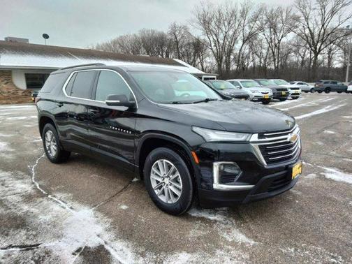 2022 Chevrolet Traverse LT Leather