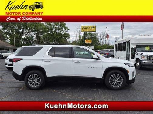 Summit White 2022 Chevrolet Traverse LT Cloth