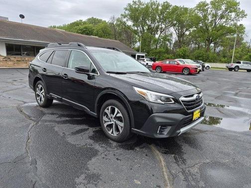 Crystal Black Silica 2022 Subaru Outback Limited