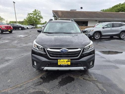 Crystal Black Silica 2022 Subaru Outback Limited