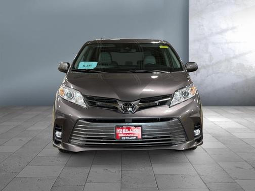Predawn Gray Mica 2019 Toyota Sienna XLE Premium