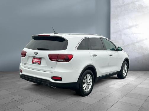 Snow White Pearl 2020 Kia Sorento LX