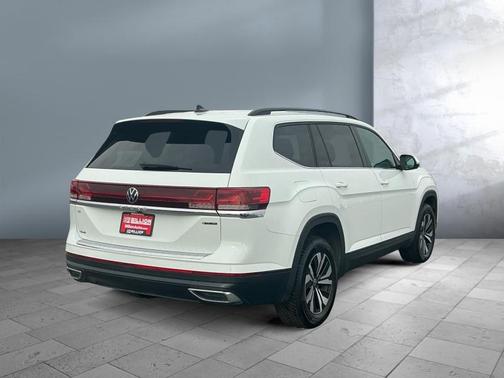 2024 Volkswagen Atlas 2.0T SE