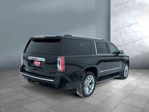 2017 GMC Yukon XL Denali