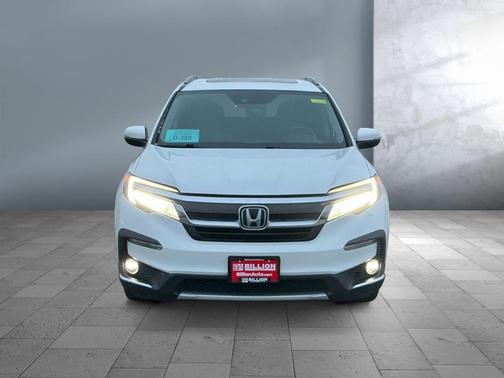 2021 Honda Pilot Touring 8-Passenger