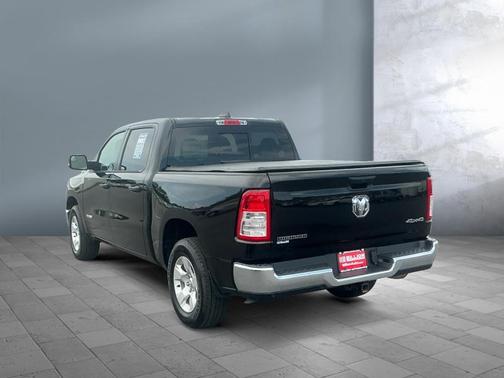Diamond Black Crystal Pearlcoat 2023 RAM 1500 Big Horn/Lone Star
