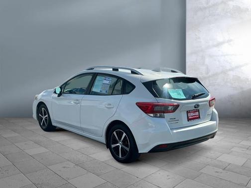Crystal White Pearl 2020 Subaru Impreza Premium 5-Door