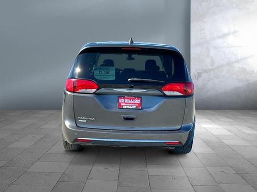 2018 Chrysler Pacifica Touring Plus