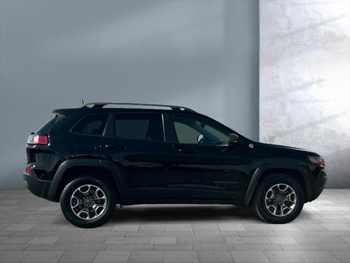 2020 Jeep Cherokee Trailhawk