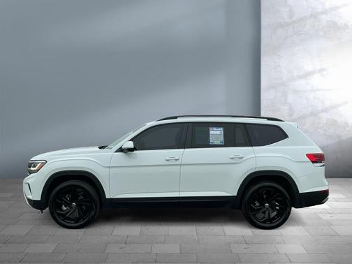 2023 Volkswagen Atlas 2.0T SE w/Technology 4MOTION