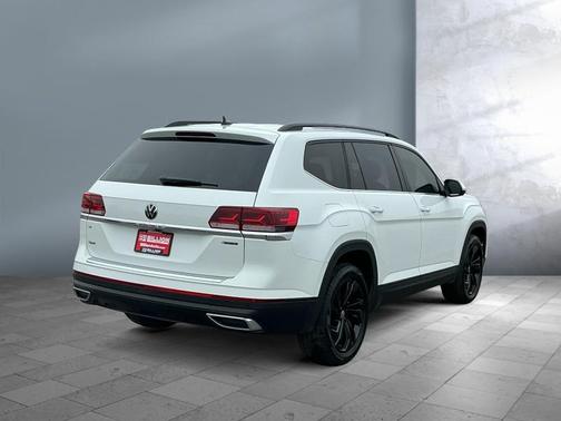 2023 Volkswagen Atlas 2.0T SE w/Technology 4MOTION