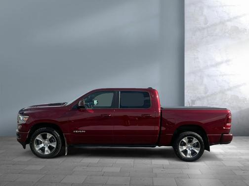 Delmonico Red Pearlcoat 2024 RAM 1500 Laramie