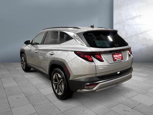 Shimmering Silver 2026 Hyundai TUCSON SEL