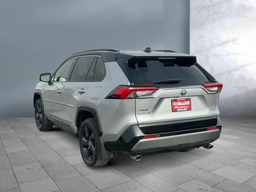 2020 Toyota RAV4 Hybrid SE
