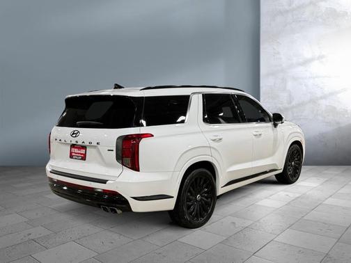 Hyper White 2024 Hyundai PALISADE Calligraphy Night Edition