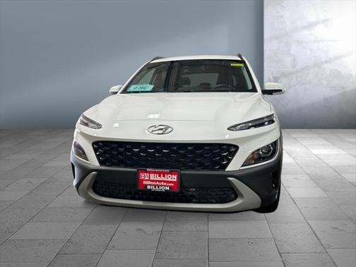 Lunar White 2022 Hyundai KONA SEL
