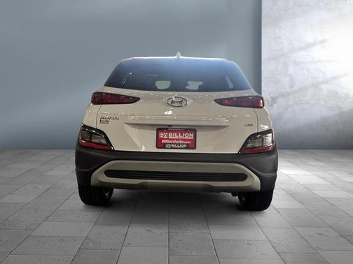Lunar White 2022 Hyundai KONA SEL