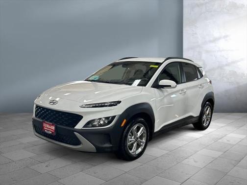 Lunar White 2022 Hyundai KONA SEL