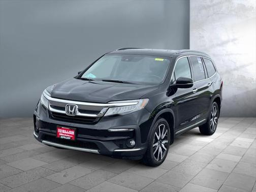 2019 Honda Pilot Touring 8-Passenger