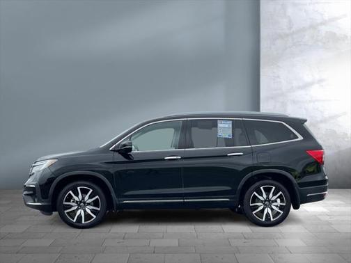 2019 Honda Pilot Touring 8-Passenger