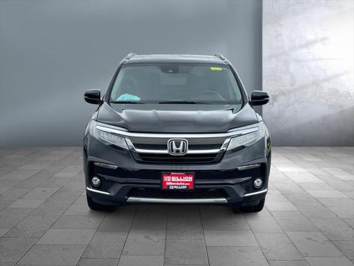 2019 Honda Pilot Touring 8-Passenger