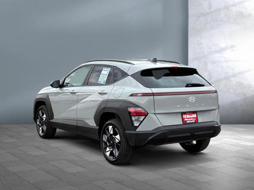 Cyber Gray Metallic 2025 Hyundai KONA SEL