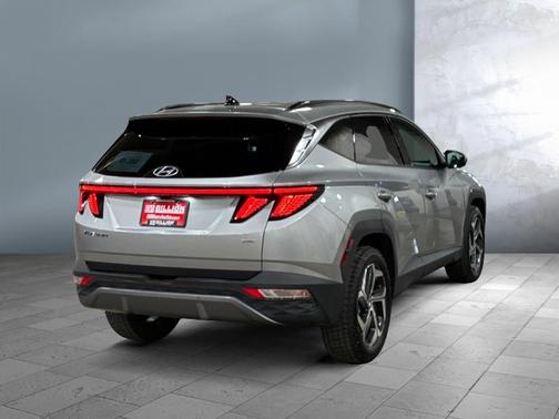 Shimmering Silver 2022 Hyundai TUCSON Limited