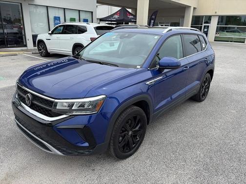 Blue Dusk 2023 Volkswagen Taos 1.5T SE