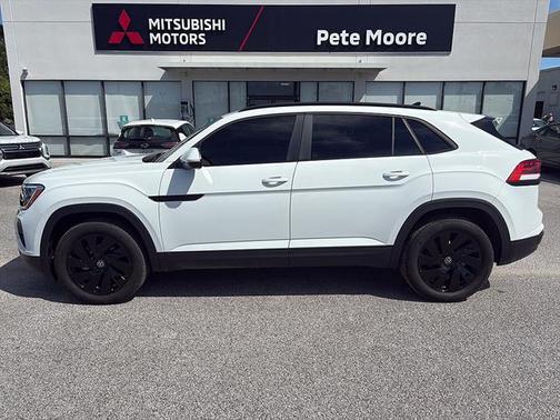 Pure White 2025 Volkswagen Atlas Cross Sport 2.0T SE w/ Technology