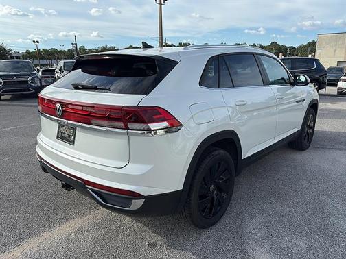 Opal White Pearl 2026 Volkswagen Atlas Cross Sport 2.0T SE W/TECHNOLOGY