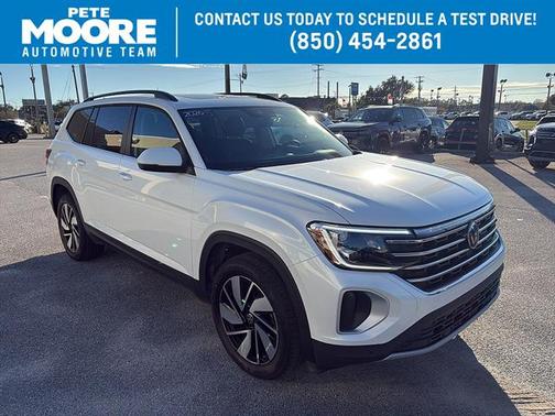 Opal White Pearl 2026 Volkswagen Atlas 2.0T SE w/ Technology