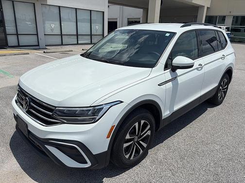 Pure White 2024 Volkswagen Tiguan 2.0T S