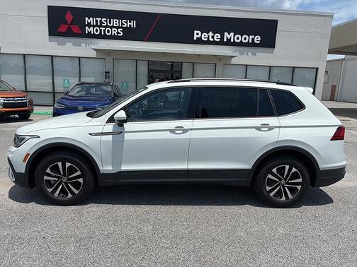 Pure White 2024 Volkswagen Tiguan 2.0T S