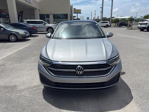Pyrite Silver Metallic 2023 Volkswagen Jetta 1.5T SE