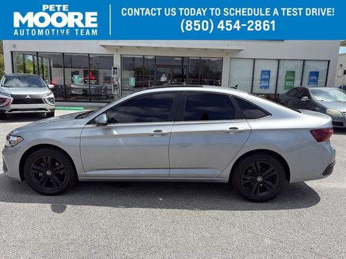 Pyrite Silver Metallic 2023 Volkswagen Jetta 1.5T SE